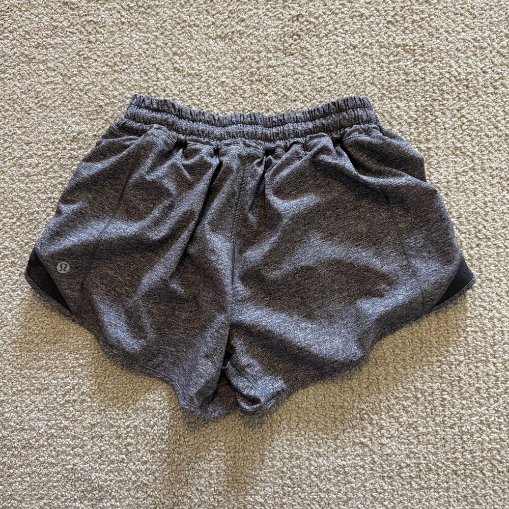 Lululemon Shorts Womens 6 Gray Lined Running Elastic Waist Reflective Activewear